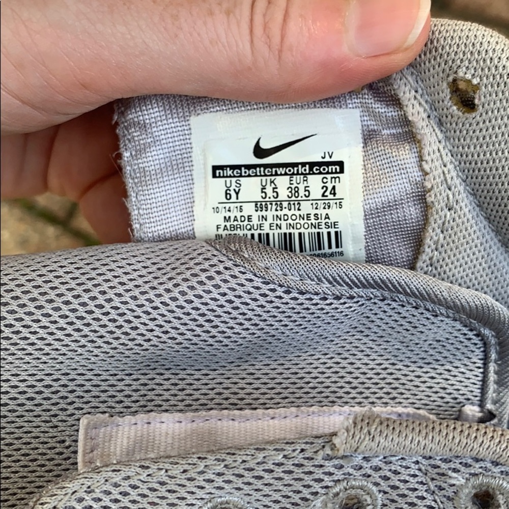 Nike Roche Runs - Picture 4 of 4